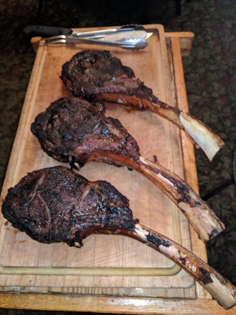 Pork Ribs So Generous They Surprise Every Table
