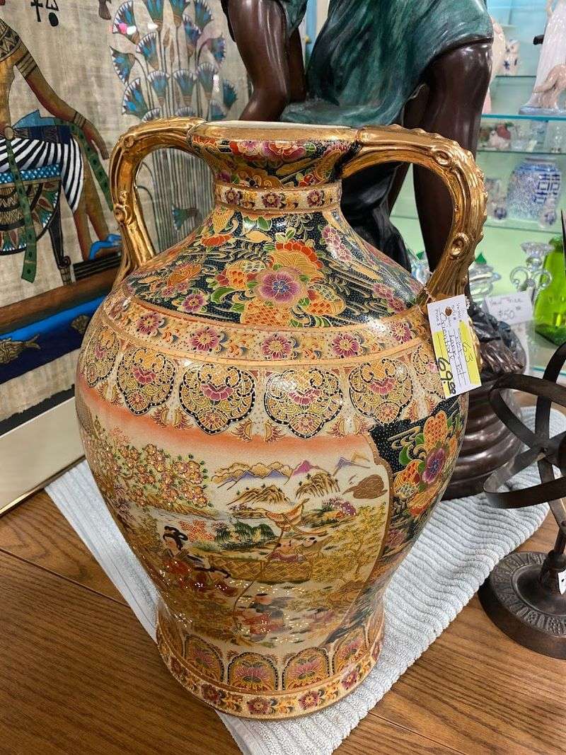 Pottery, Dishes, and Decorative Ceramics Worth Collecting