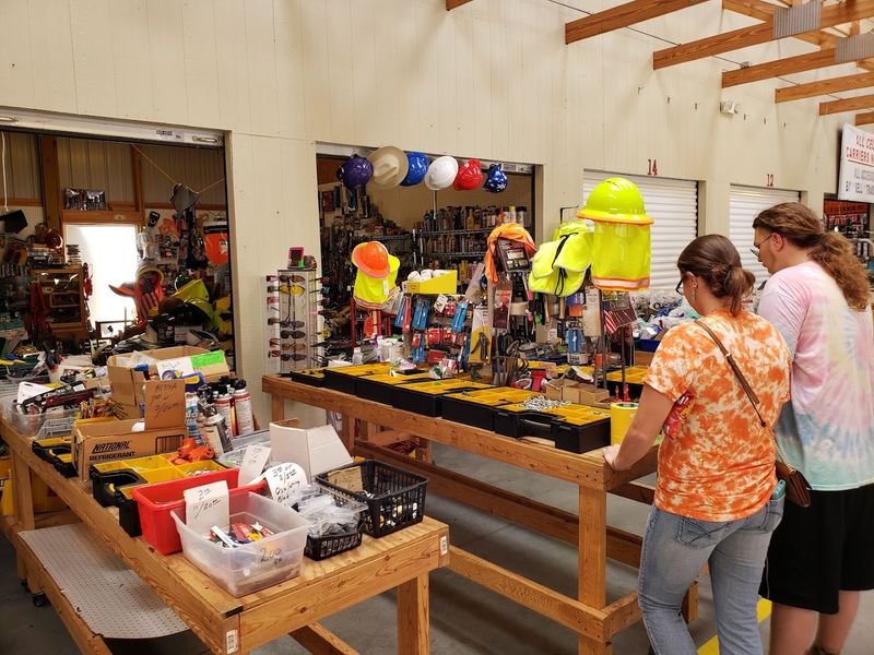 Power Tools and Hardware at Prices Worth Stopping For Power Tools and Hardware at Prices Worth Stopping For