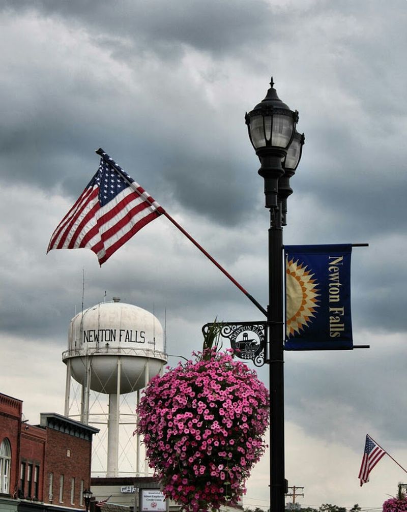Proximity to Youngstown Without the City Chaos