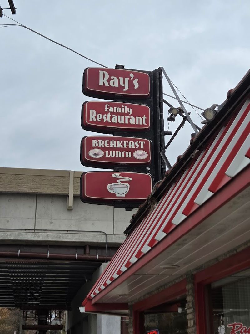 Ray's Diner - Elgin, Illinois Ray's Diner - Elgin, Illinois