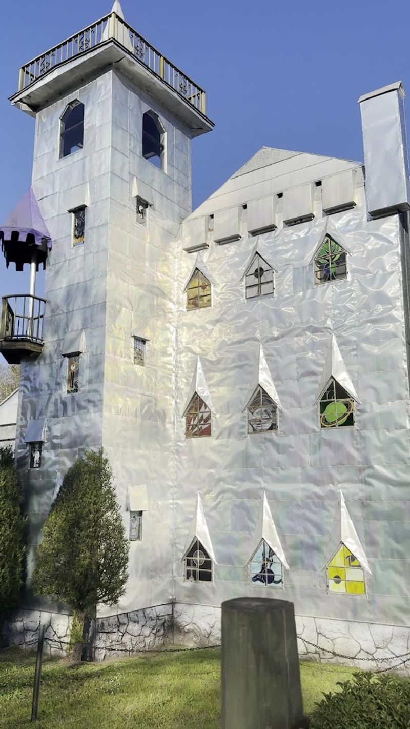 Recycled Printing Plates: The Secret Building Material