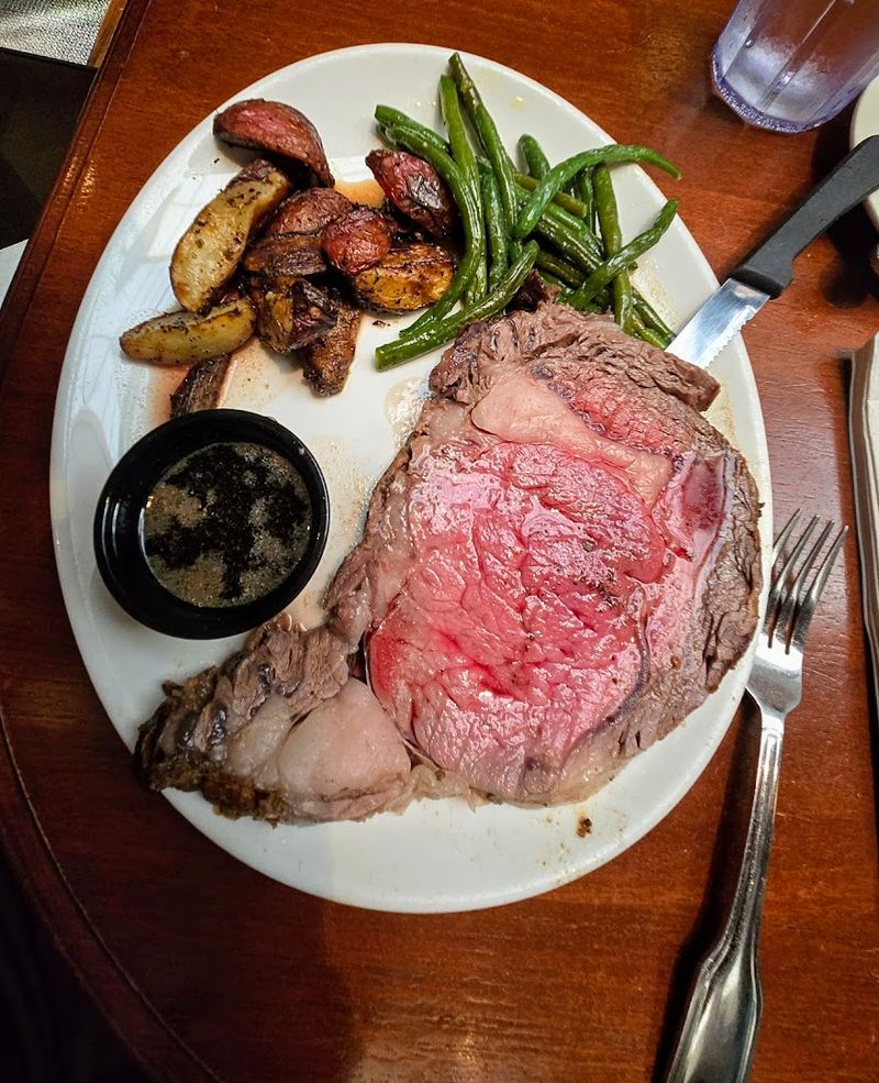 Ribeye Steaks and Seafood That Impress on Special Occasions