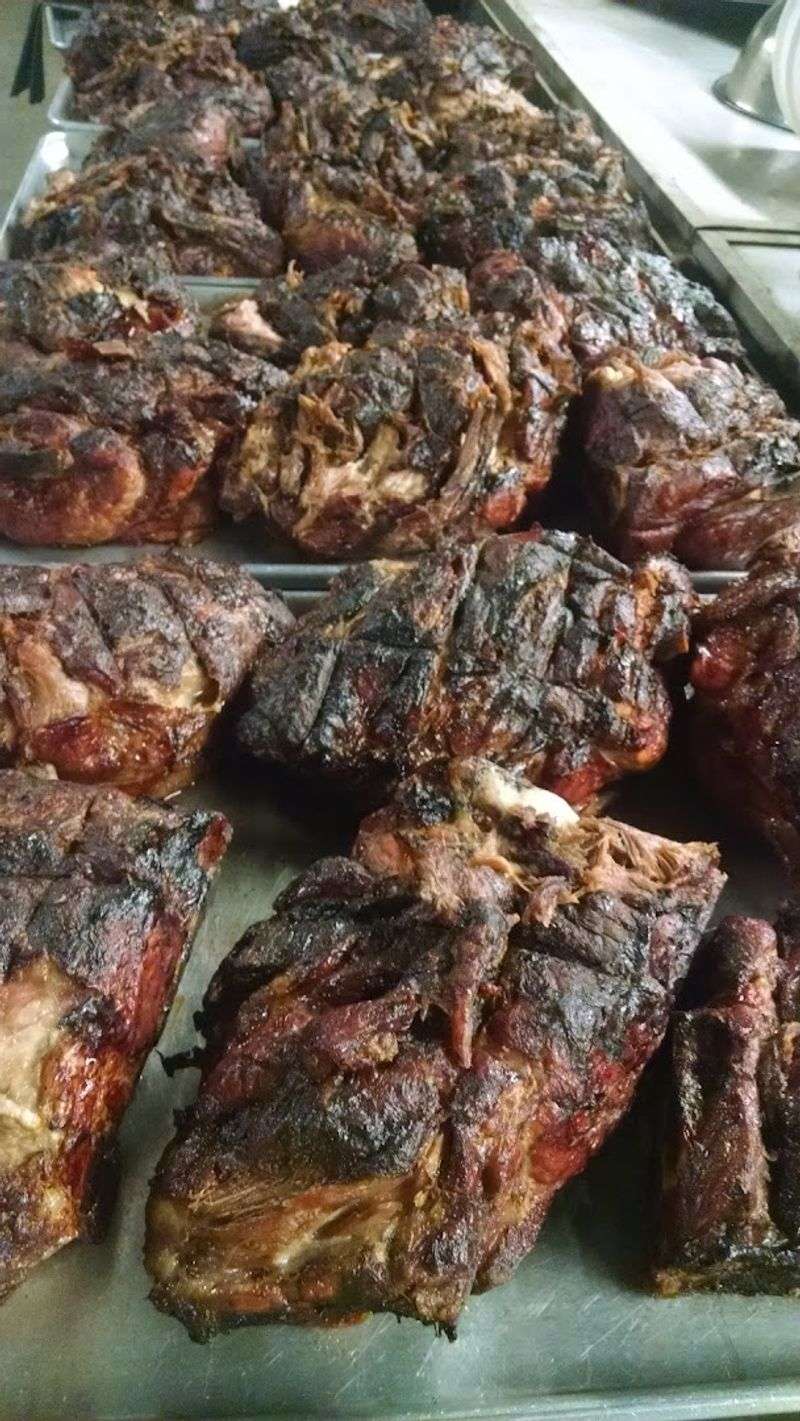 Ribs That Deliver a Satisfying Bark