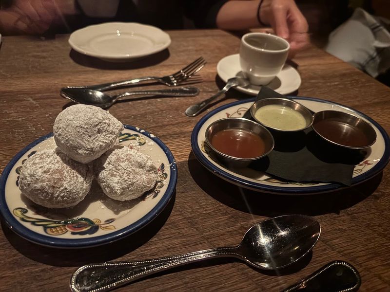 Ricotta Donuts That Melt in Your Mouth at Dessert Time