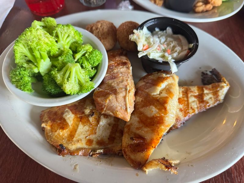 Riverfront Seafood Co - Kingsport, Tennessee