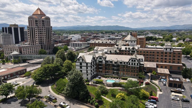 Roanoke - Virginia Roanoke - Virginia