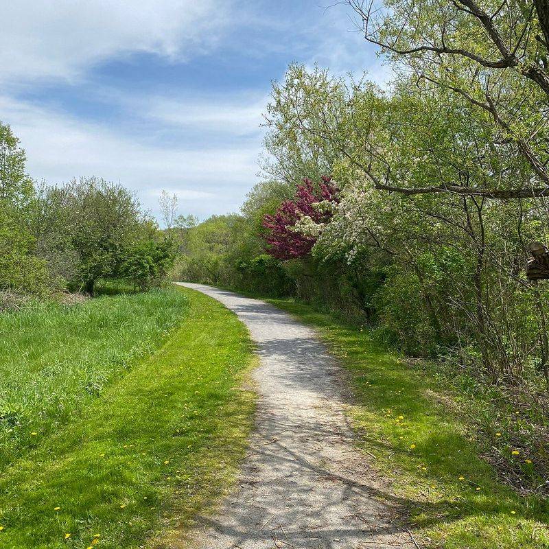 Scenic Hiking and Nature Trails Nearby Scenic Hiking and Nature Trails Nearby