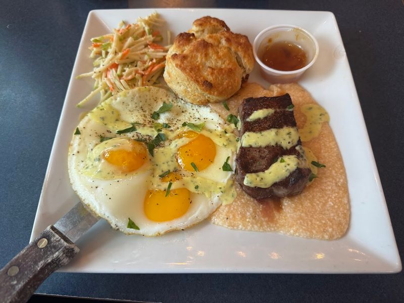 Scratch-Made Food That Tastes Like Someone's Grandma Cooked It