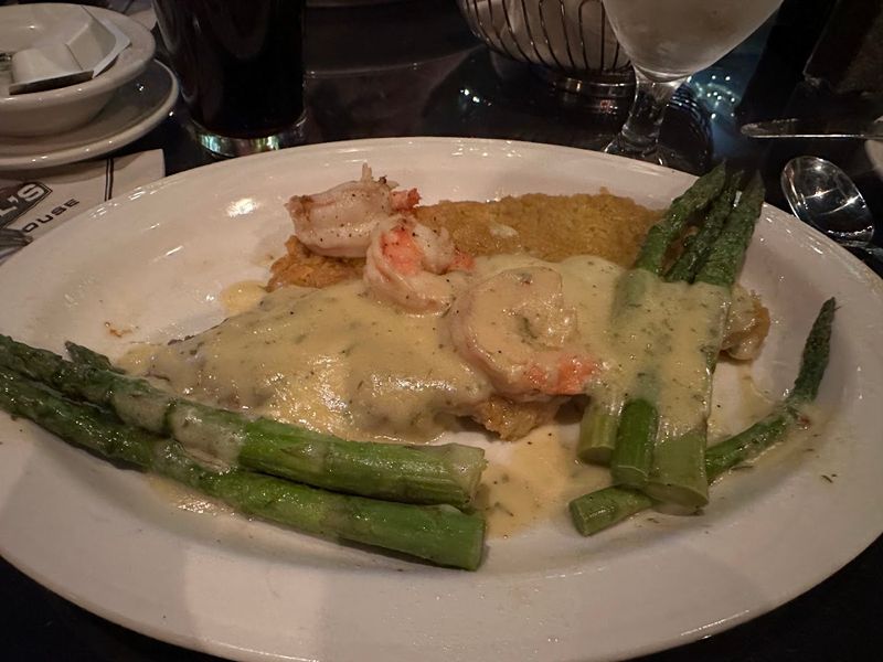 Seafood That Holds Its Own Against the Steaks