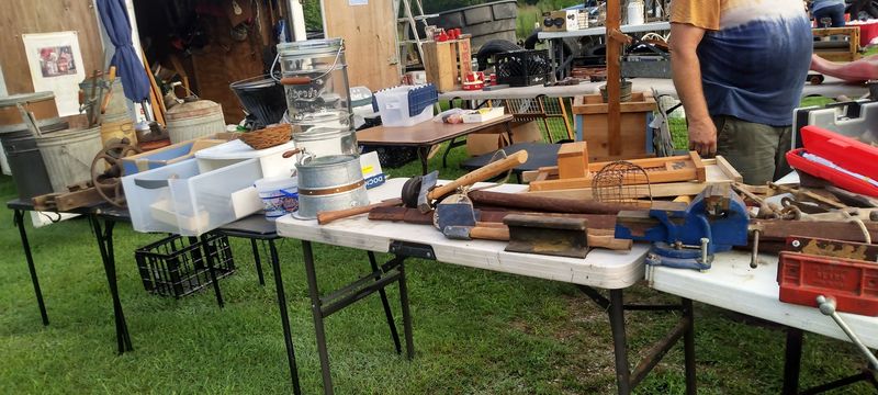 Selling Your Own Stuff Is Easy and Profitable
