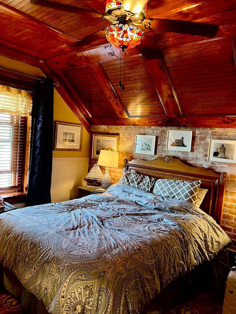 Seven Uniquely Charming Guestrooms with a Vintage Feel