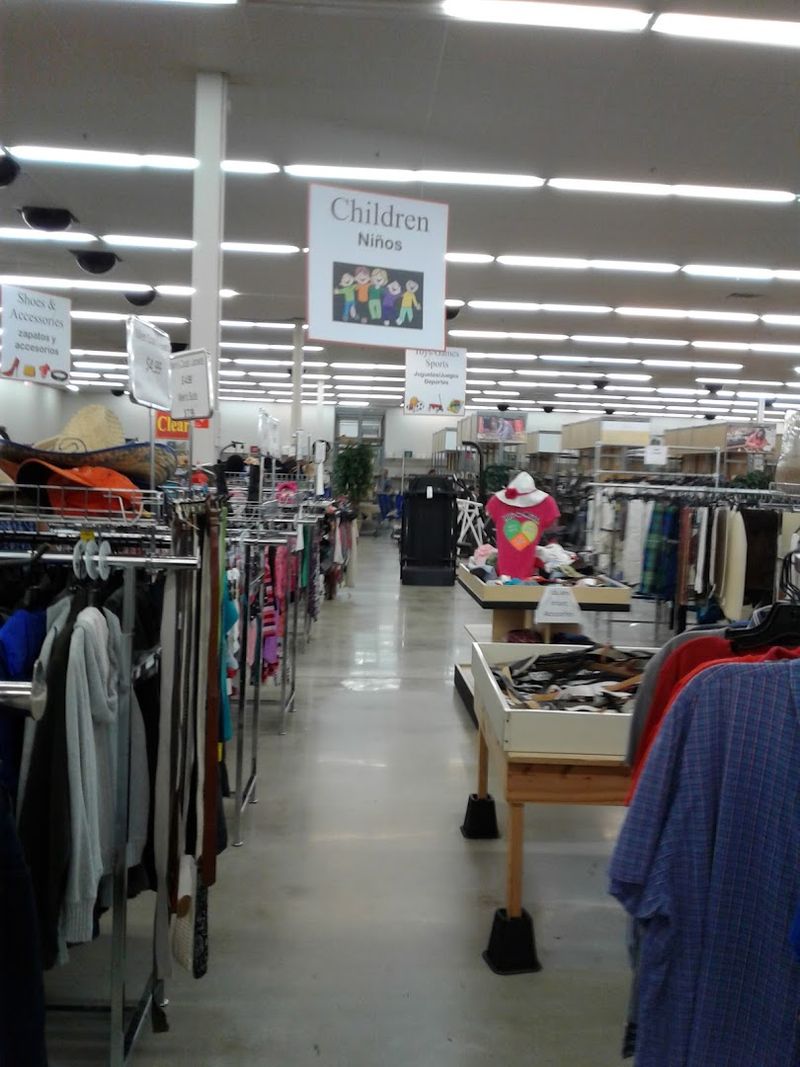 Shoes, Accessories, and Jewelry Worth Hunting For Shoes, Accessories, and Jewelry Worth Hunting For
