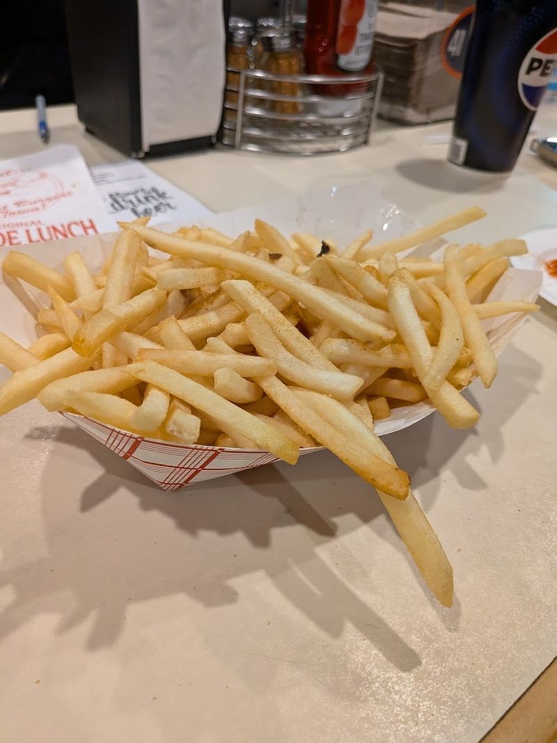 Shoestring Fries That Hit the Spot