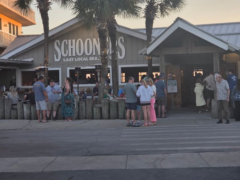 Shrimp and Grits Done the Gulf Coast Way