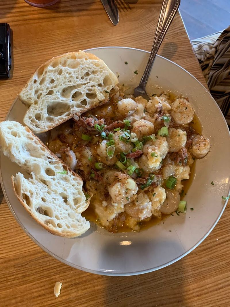Shrimp and Grits Worth Every Single Bite