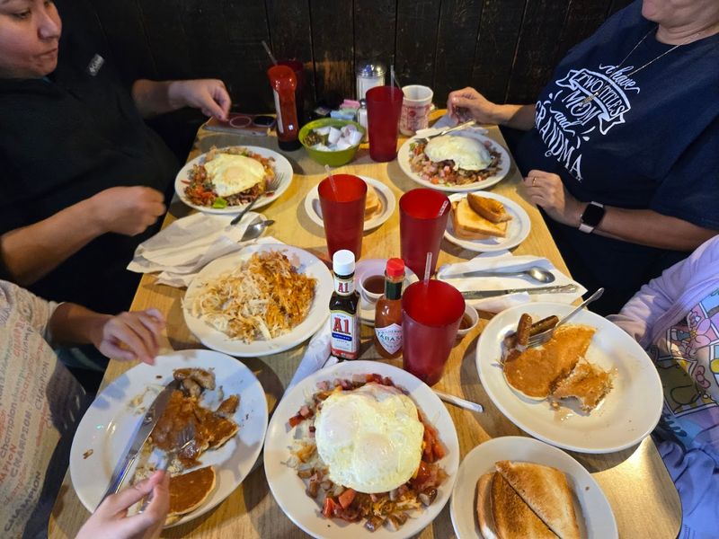 Skillets So Good People Come Back Weekly