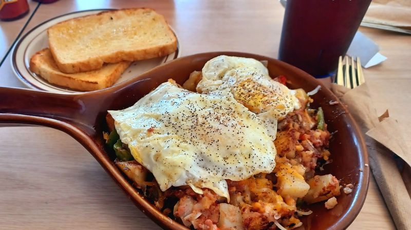 Skillets That Steal the Show Every Single Time Skillets That Steal the Show Every Single Time