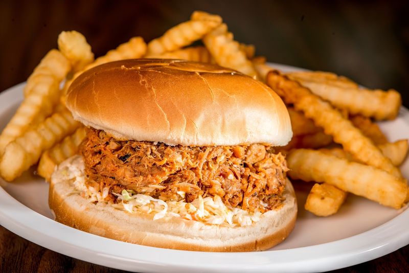 Slow-Smoked Pulled Pork That Keeps People Coming Back
