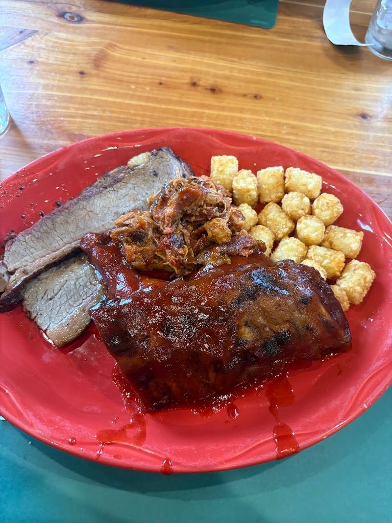 Slow-Smoked Pulled Pork Worth the Drive