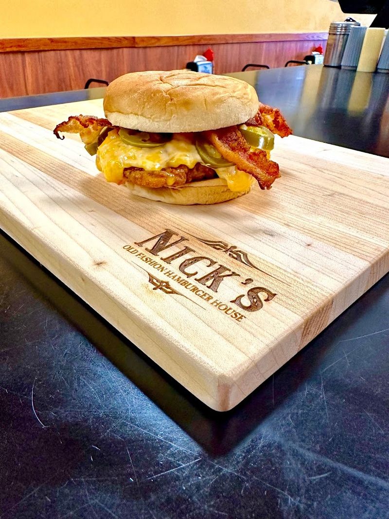 Smash Burgers With Incredible Crispy Edges