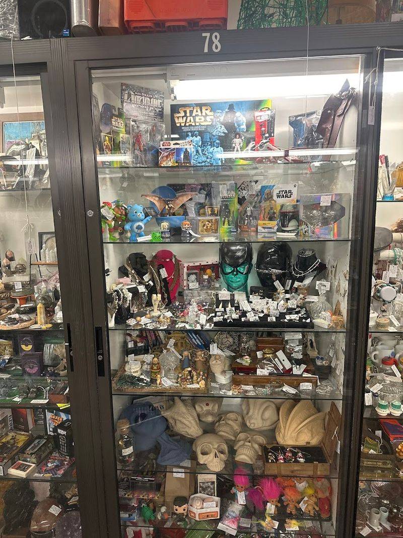 Snoopy, Peanuts, and Pop Culture Figurines