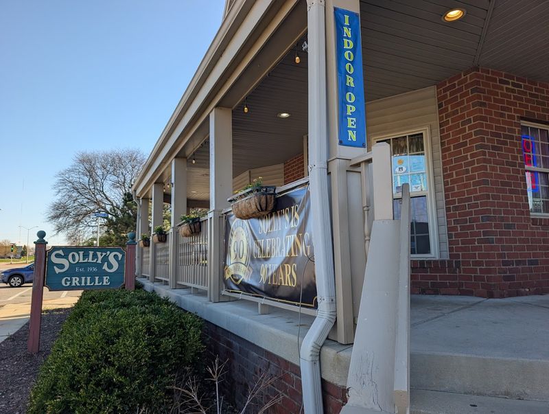 Solly's Grille - Glendale, Wisconsin