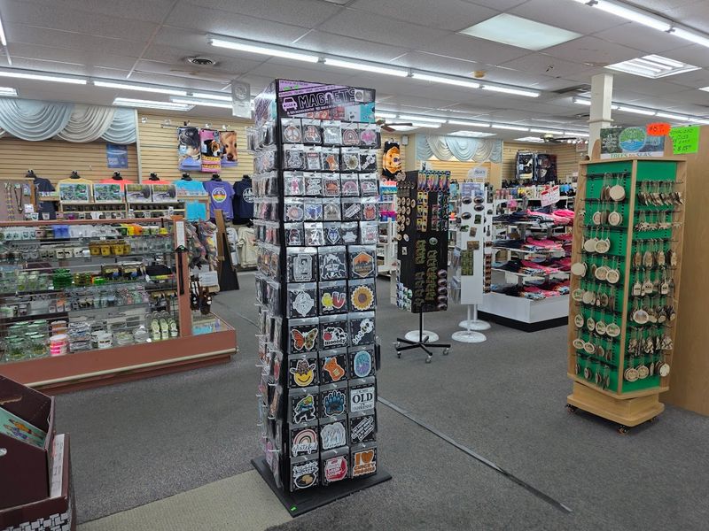 Souvenir Shopping That Won't Break the Bank
