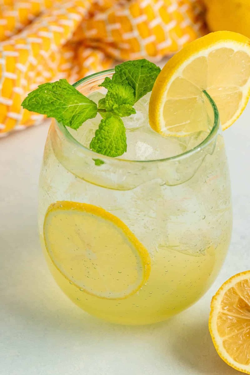 Sparkling Lemonade Sparkling Lemonade
