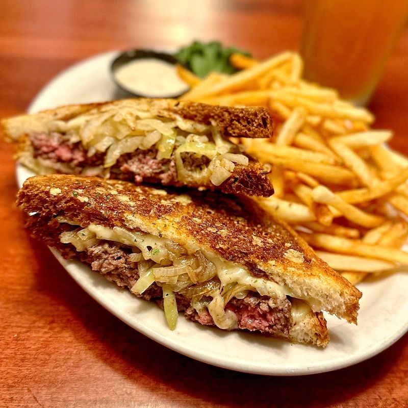 Special Weekly Features and Seasonal Dishes