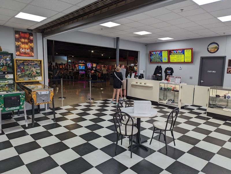 Spotlessly Clean Facility With Well-Maintained Machines Spotlessly Clean Facility With Well-Maintained Machines