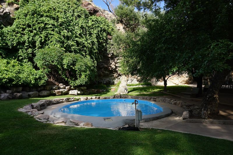 Spring-Fed Wading Pool That Locals Absolutely Love Spring-Fed Wading Pool That Locals Absolutely Love