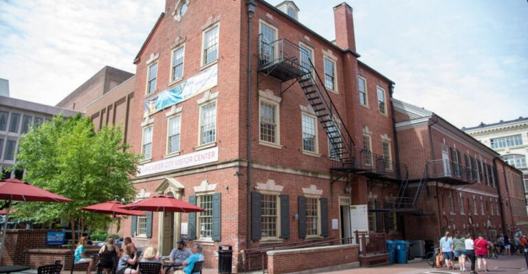 Step back into the 1970s in this charming Pennsylvania town