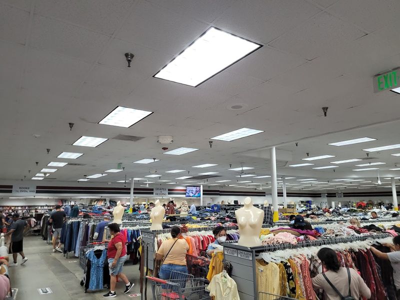 Store Hours That Work Around Your Busy Schedule