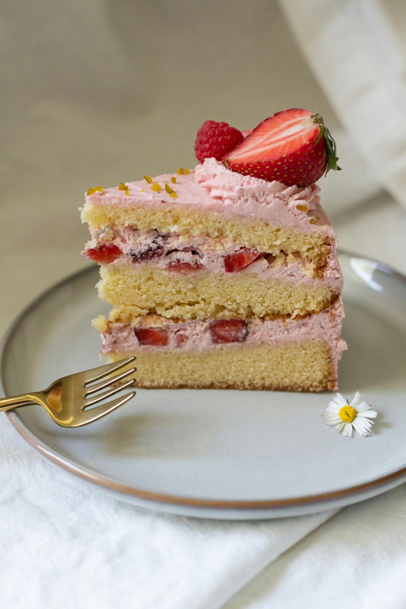 Strawberry Cake