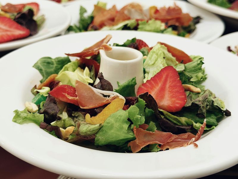 Strawberry salad