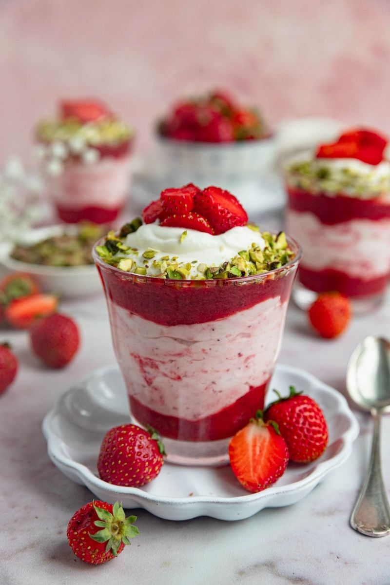 Strawberry shortcake cups
