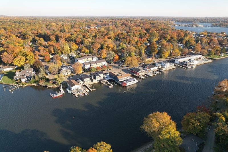 Stunning Fall Foliage and Year-Round Beauty Stunning Fall Foliage and Year-Round Beauty