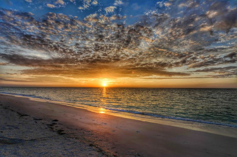 Sunsets Over the Gulf That Look Almost Too Perfect Sunsets Over the Gulf That Look Almost Too Perfect