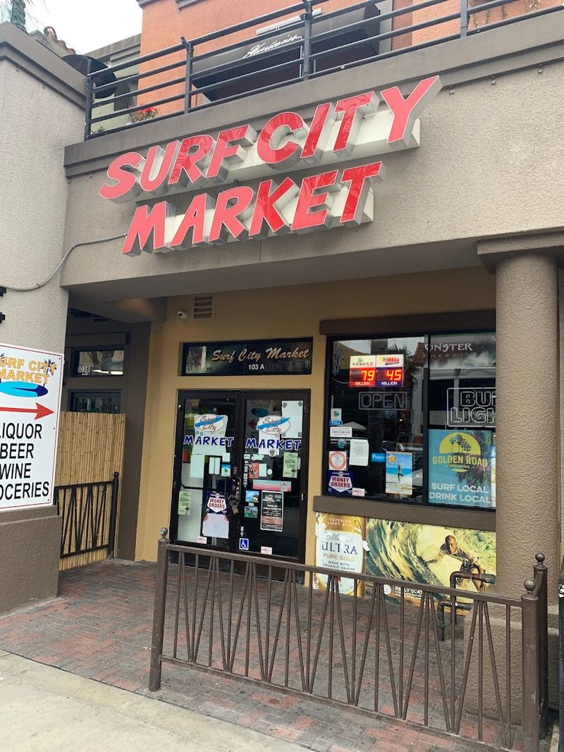 Surf City Marketplace (Weekend Market) - Huntington Beach, California