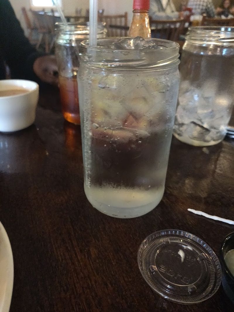 Sweet Tea So Good It Deserves Its Own Mention