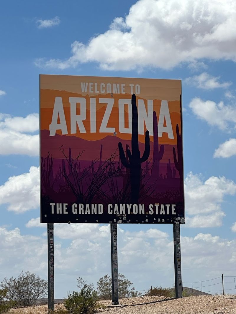 That First Glimpse of the Sign on I-10