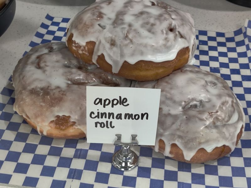 The Apple Fritter and Cinnamon Roll That Deserve Their Own Fan Club