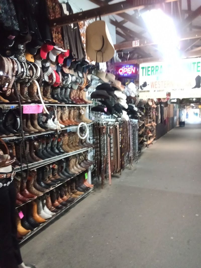 The Barnyard Flea Markets - Dallas, North Carolina