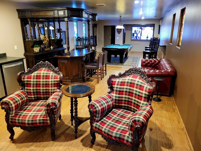The Castle Pub: A Truly Unique Spot to Explore