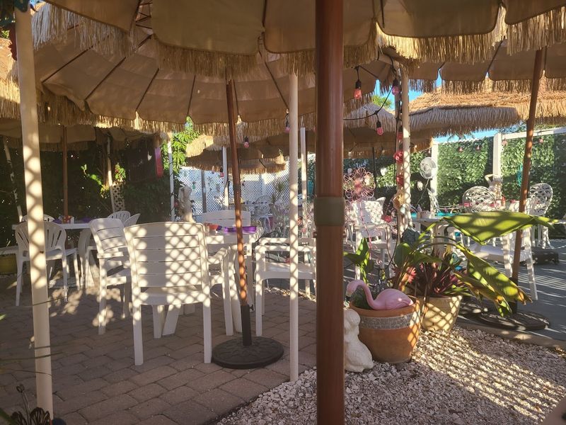 The Charming Outdoor Patio With a Tropical Vibe