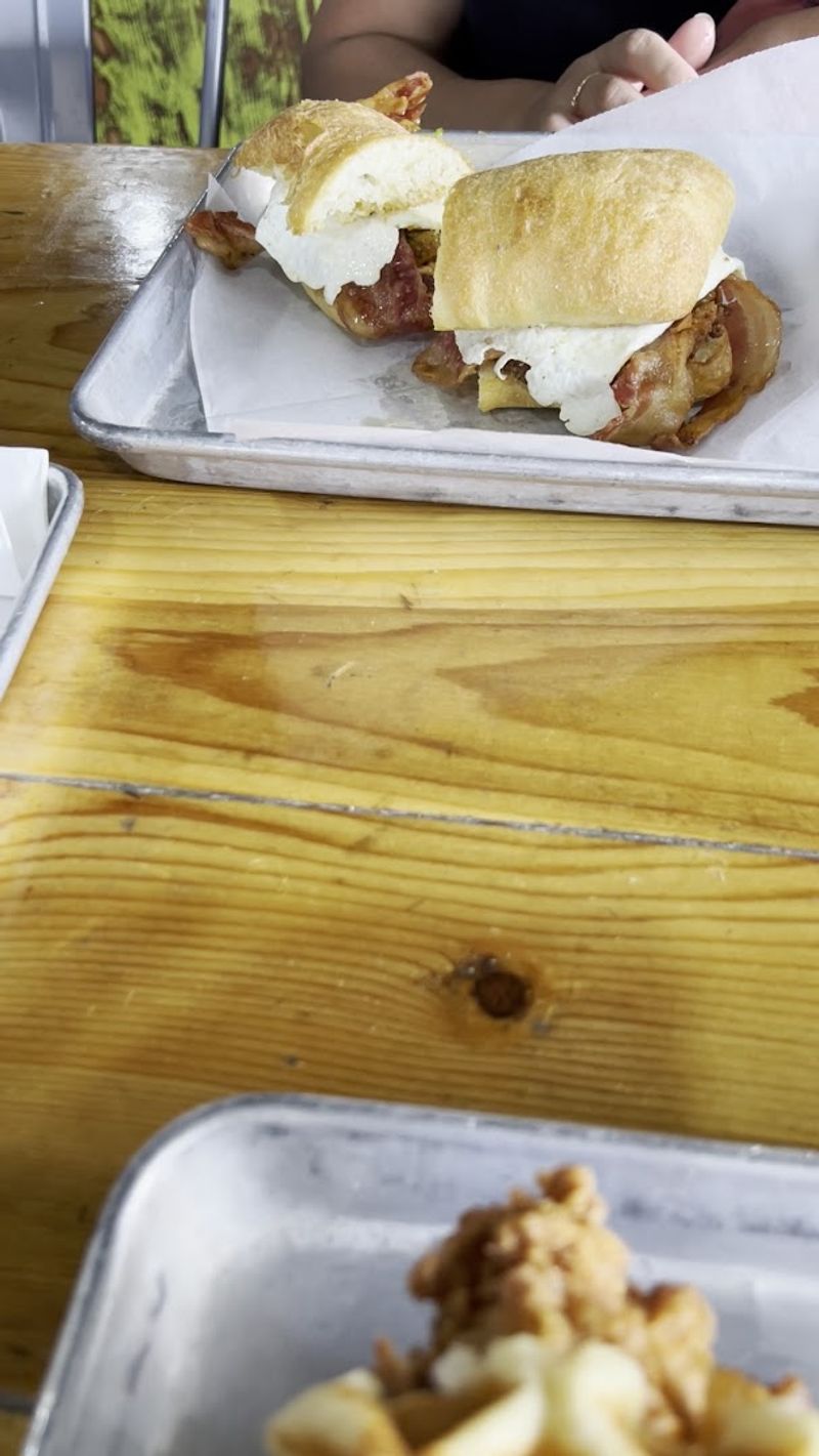 The Cheezy-Q Sandwich That Won Hearts