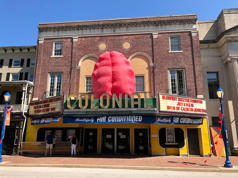 The Colonial Theatre: A Silver Screen Gem That Survived the Decades