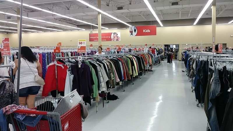 The Color Tag Sale System That Savvy Shoppers Swear By The Color Tag Sale System That Savvy Shoppers Swear By
