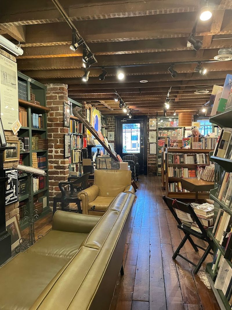 The Cozy Atmosphere That Invites You to Linger